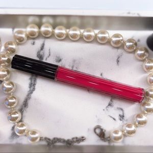 KVD Everlasting Hyperlight Liquid Lipstick - BLEEDING HEART 56